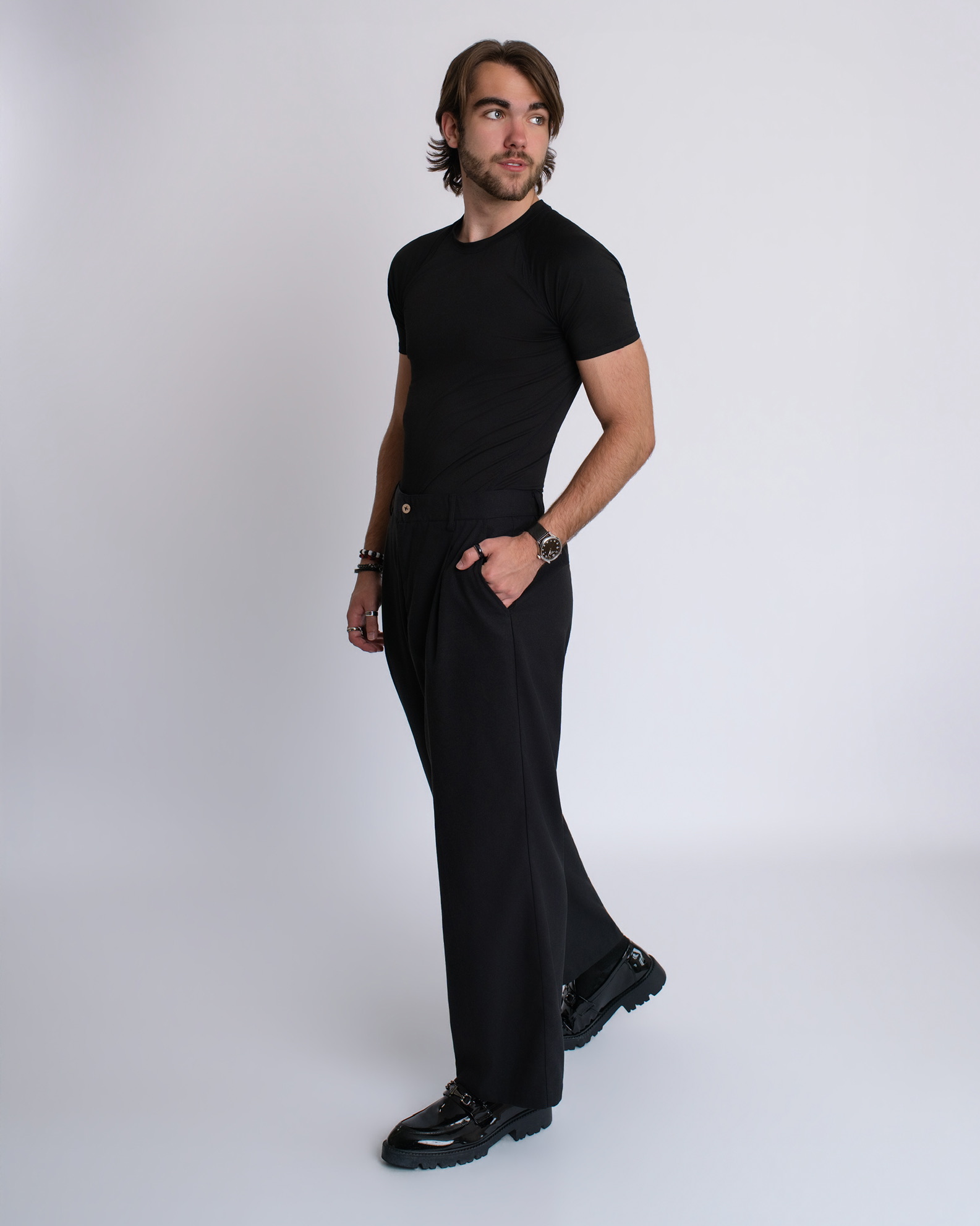 Richard Jordan studio portrait, three-quarter turn